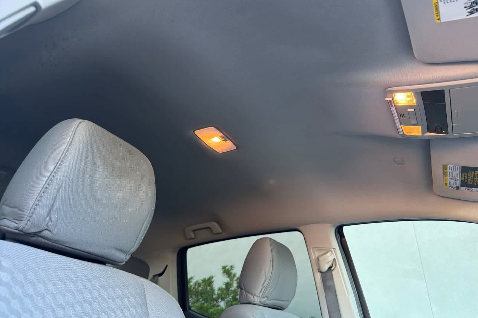 Used 2022 Toyota Tacoma SR AWD/4WD image 16