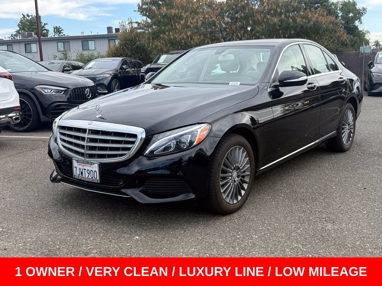 Used 2015 Mercedes-Benz C 300 4MATIC Sedan image 1