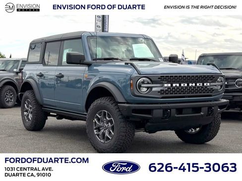 New 2025 Ford Bronco Badlands image 2