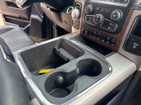 Used 2016 RAM 1500 Laramie w/ Convenience Group AWD/4WD image 17