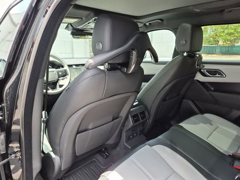 Certified 2026 Land Rover Range Rover Velar Dynamic SE AWD/4WD image 18