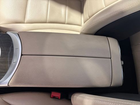 Used 2017 Mercedes-Benz C 300 4MATIC Sedan image 26