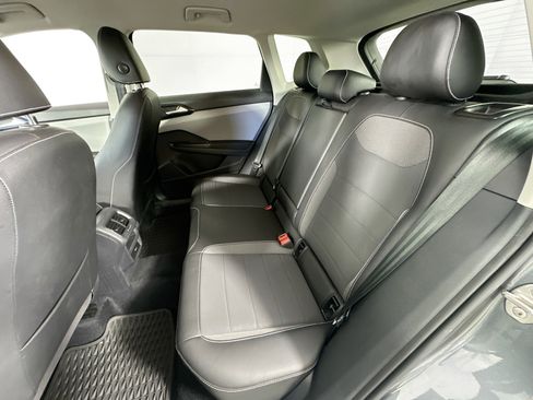 Used 2022 Volkswagen Taos SE image 23