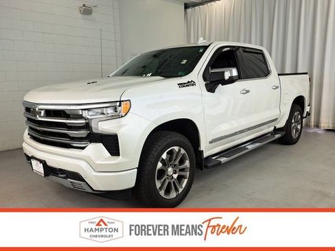 Used 2023 Chevrolet Silverado 1500 High Country w/ Z71 Off-Road Package AWD/4WD image 1