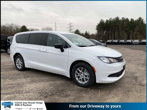 New 2026 Chrysler Voyager LX image 1