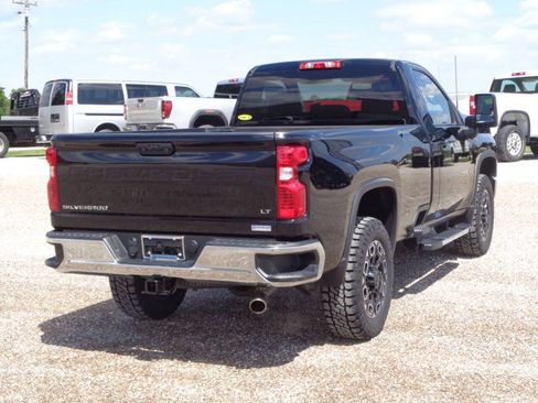 Used 2022 Chevrolet Silverado 2500 LT w/ Convenience Package AWD/4WD image 6