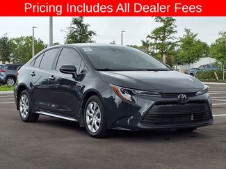 Used 2025 Toyota Corolla LE FWD video 1