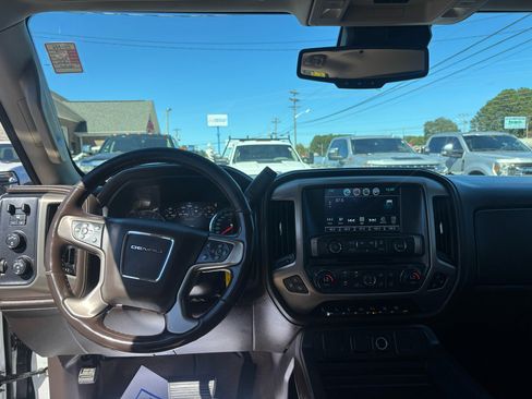 Used 2019 GMC Sierra 3500 Denali w/ Duramax Plus Package image 13