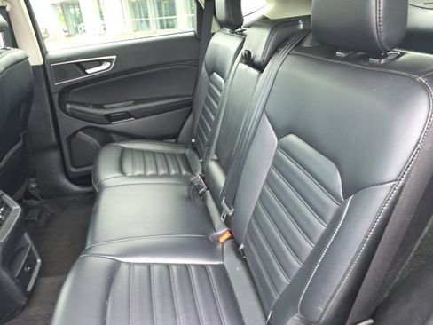 Used 2024 Ford Edge SEL AWD/4WD image 8
