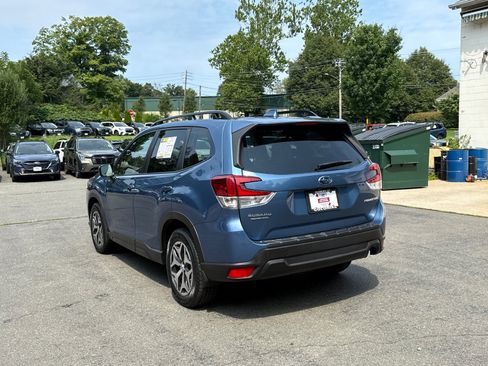Certified 2023 Subaru Forester Premium AWD/4WD image 3