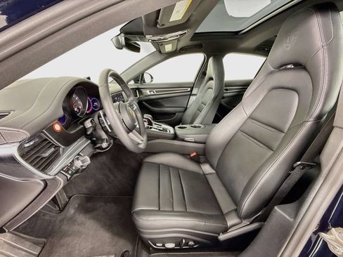 Certified 2023 Porsche Panamera 4 Platinum Edition AWD/4WD image 5