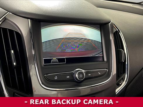 Used 2019 Chevrolet Cruze LT w/ Convenience Package FWD image 14
