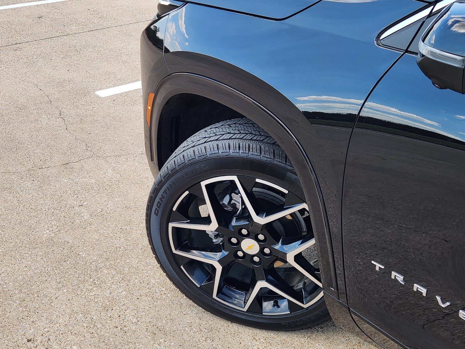 Used 2026 Chevrolet Traverse High Country w/ LPO, Floor Liner Package FWD image 16