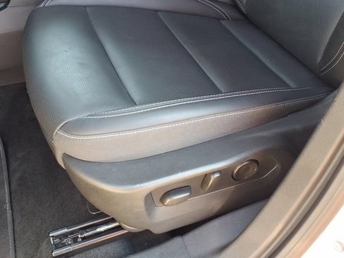 Used 2024 Buick Envision Preferred AWD/4WD image 11