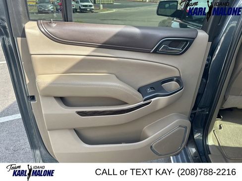 Used 2019 GMC Yukon XL SLT w/ Open Road Package AWD/4WD image 24