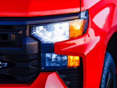 Used 2024 Chevrolet Silverado 1500 Custom w/ LPO, Dark Essentials Package image 4