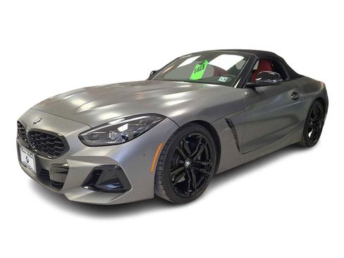 Certified 2023 BMW Z4 M40i w/ Premium Package image 3