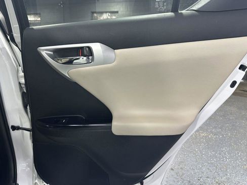 Used 2013 Lexus CT 200h w/ Premium Pkg w/Navigation image 32