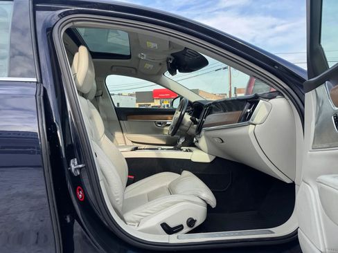 Used 2017 Volvo S90 T6 Inscription w/ Vision Package image 13