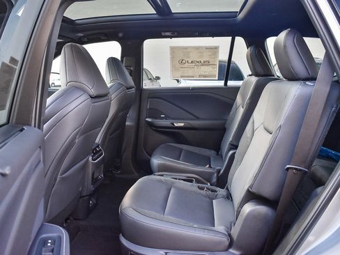 New 2026 Lexus TX 500h AWD image 18