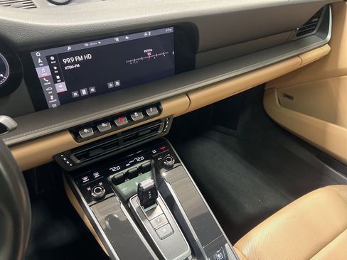 Used 2020 Porsche 911 Carrera image 18