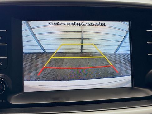 Used 2020 Kia Sorento LX FWD image 16