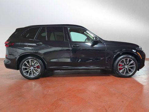 Used 2026 BMW X5 xDrive50e w/ M Sport Package AWD/4WD image 2
