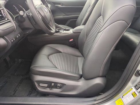 Used 2024 Toyota Camry SE image 15