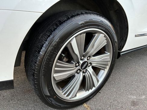 Used 2018 Lincoln Navigator Black Label w/ Cargo Package image 43