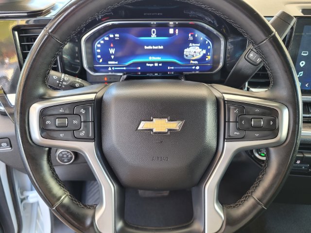 Used 2025 Chevrolet Silverado 2500 LTZ AWD/4WD image 23