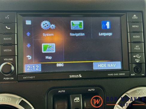 Used 2015 Jeep Wrangler Unlimited Sahara w/ Connectivity Group image 13