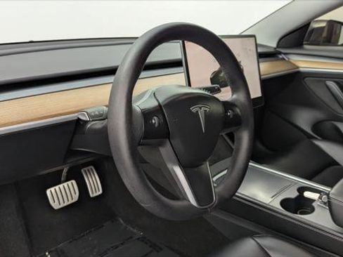 Used 2022 Tesla Model 3 Performance image 23