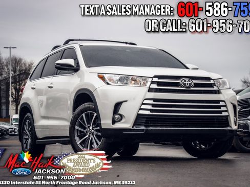 Used 2018 Toyota Highlander XLE image 1