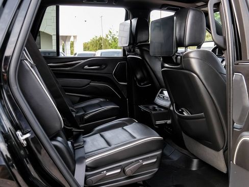Used 2024 Cadillac Escalade Premium Luxury w/ Performance Package AWD/4WD image 47