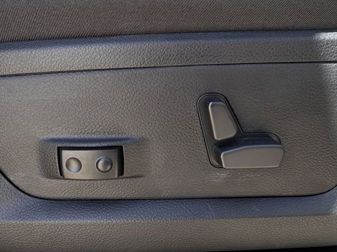 Used 2024 RAM 3500 Laramie w/ Night Edition image 29