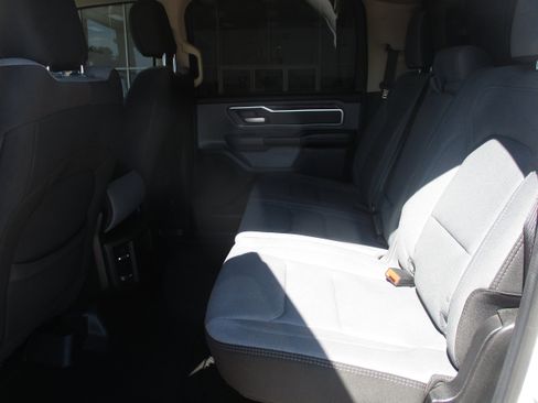 Used 2019 RAM 1500 Big Horn image 7