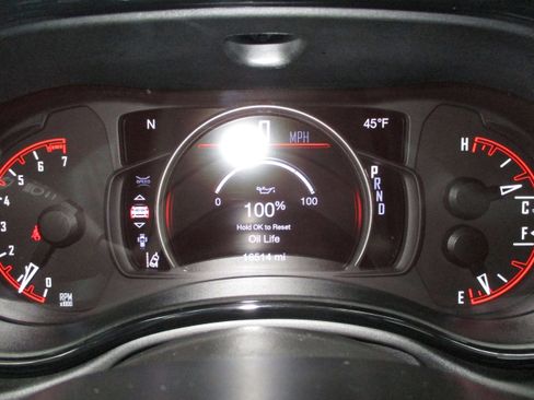 Used 2024 Dodge Durango GT image 18