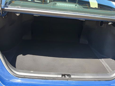 Used 2025 Toyota Camry SE FWD image 19