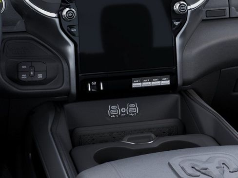 New 2026 RAM 2500 Laramie AWD/4WD image 24