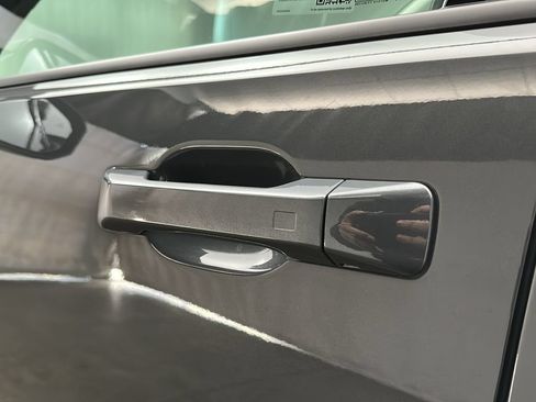 Certified 2025 Hyundai Santa Fe SEL AWD/4WD image 11