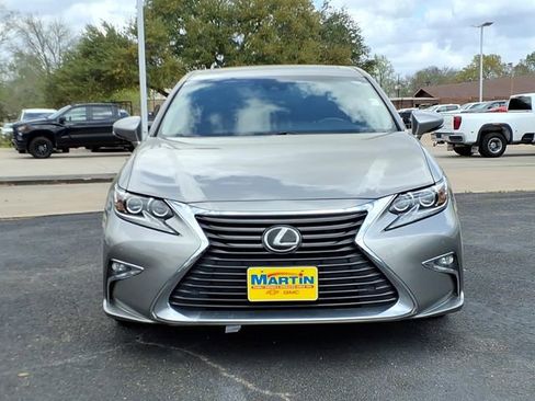 Used 2017 Lexus ES 350 image 2