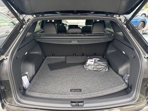 New 2026 Volkswagen Atlas Cross Sport SEL Premium R-Line AWD/4WD image 5