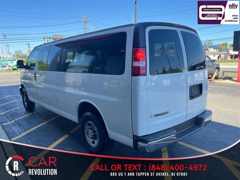 Used 2024 Chevrolet Express 3500 LT w/ LT Preferred Equipment Group RWD image 5