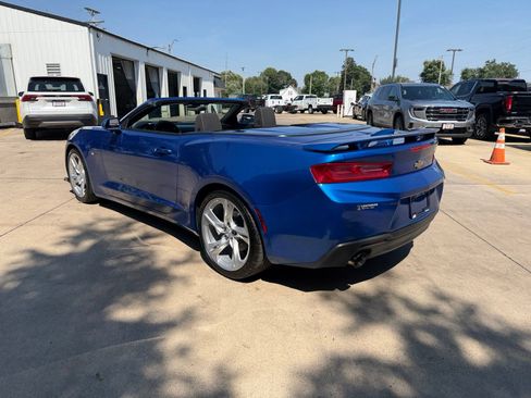 Used 2018 Chevrolet Camaro LT RWD image 21
