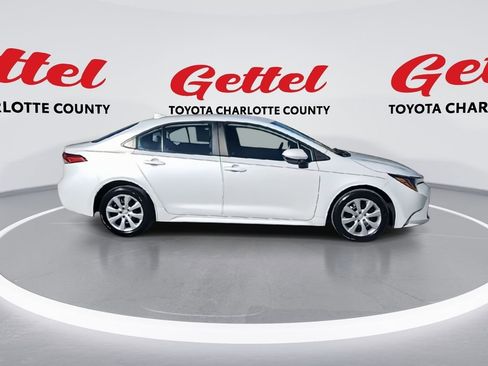 Certified 2023 Toyota Corolla LE image 9
