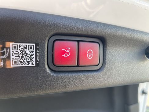 New 2026 Mercedes-Benz C 43 AMG 4MATIC Sedan image 25