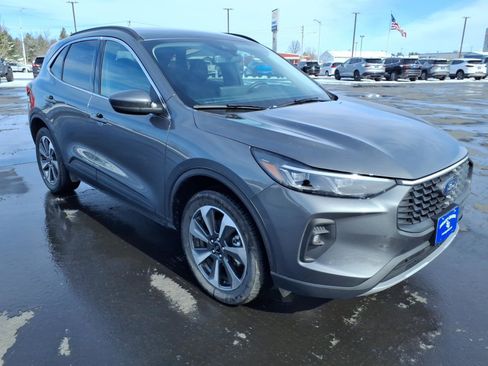 Used 2025 Ford Escape Platinum image 8