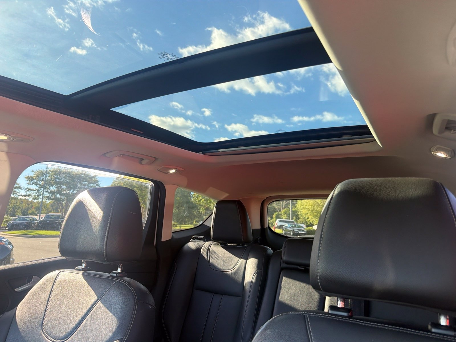 Used 2013 Ford Escape Titanium w/ Parking Technology Pkg FWD image 21