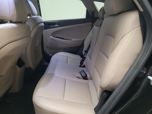 Used 2017 Hyundai Tucson Limited w/ Limited Ultimate Package 03 FWD image 18