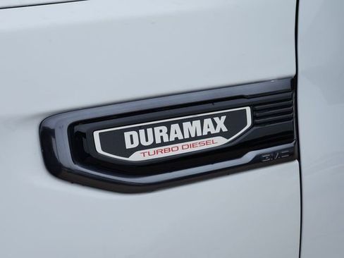 Used 2023 GMC Sierra 1500 AT4 w/ AT4 Premium Package AWD/4WD image 12